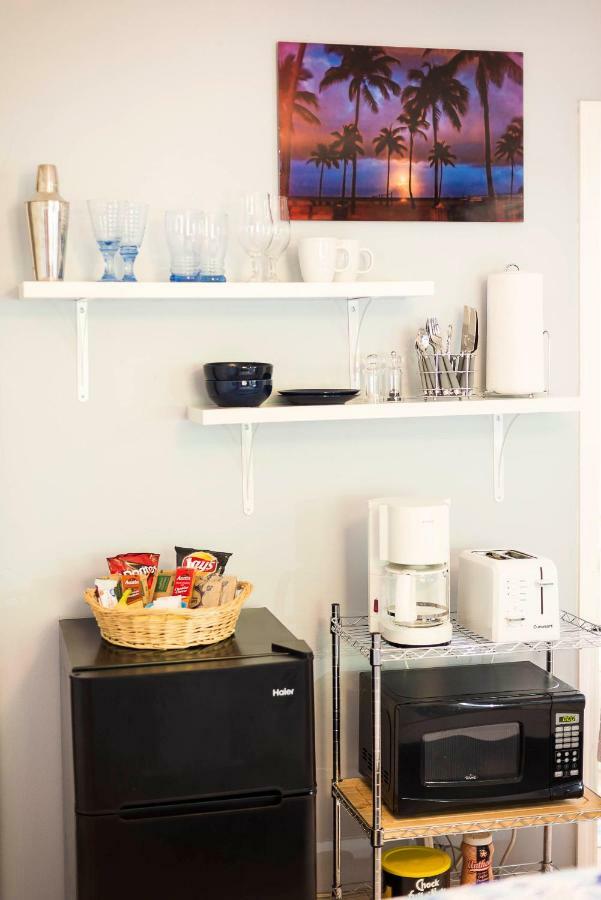 The Blue Door Inn Fort Lauderdale Extérieur photo
