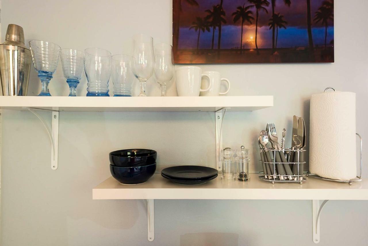 The Blue Door Inn Fort Lauderdale Extérieur photo