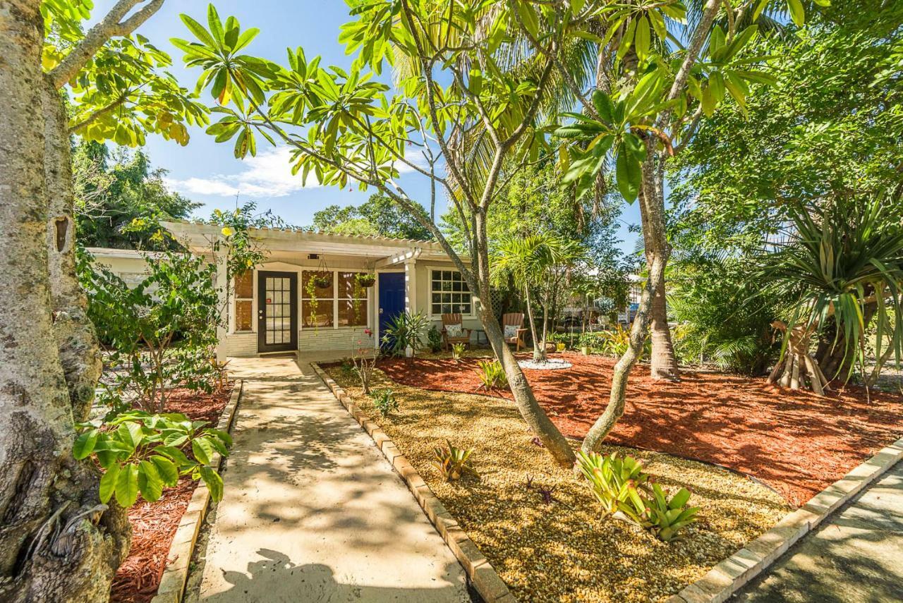 The Blue Door Inn Fort Lauderdale Extérieur photo